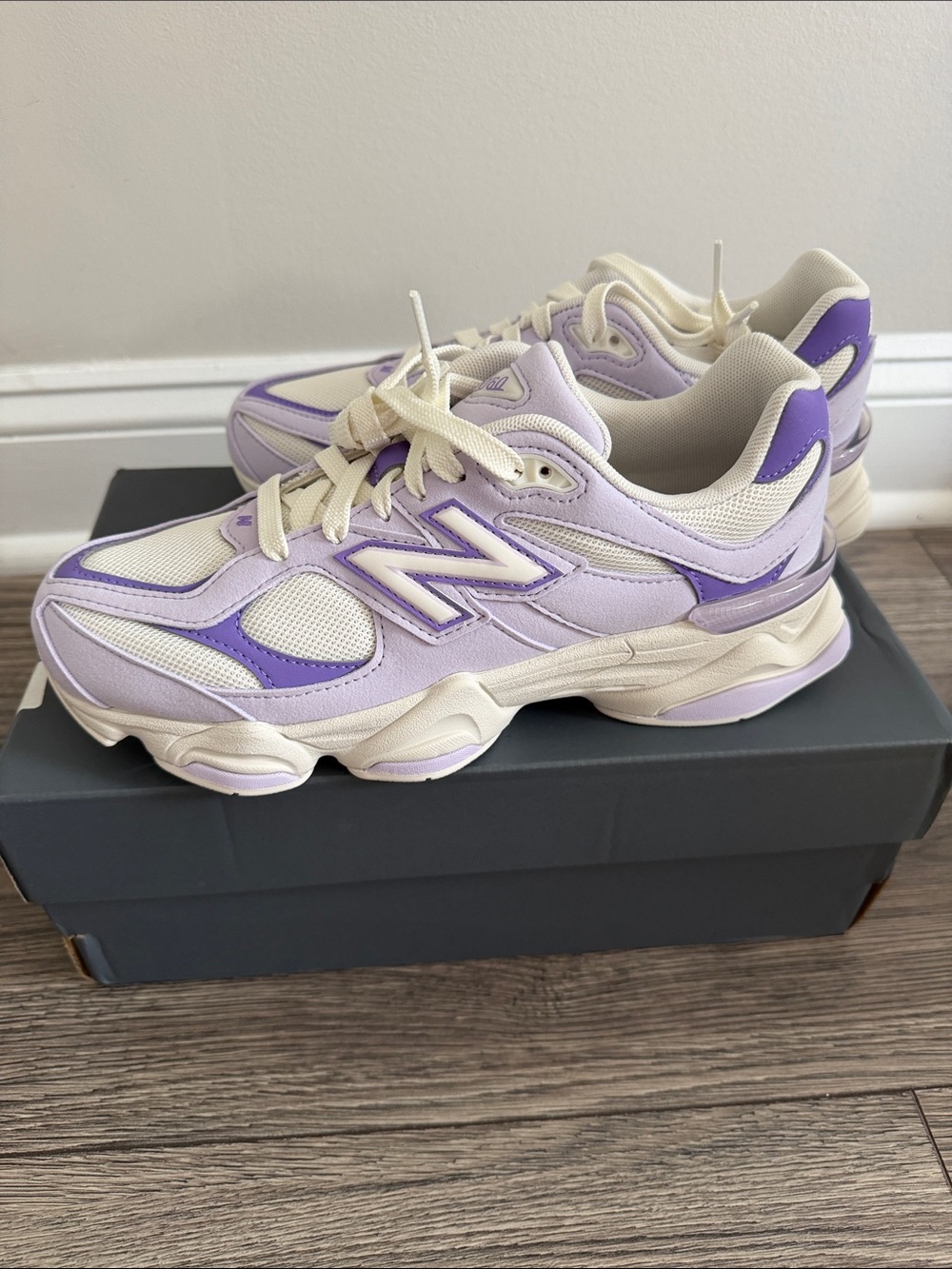 NWT RARE New Balance Women’s 9060s Purple